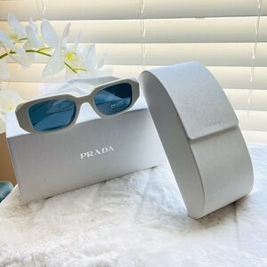 PRADA WOMEN’S SUNGLASSES OPR 17WSF DARK GRAY NWT